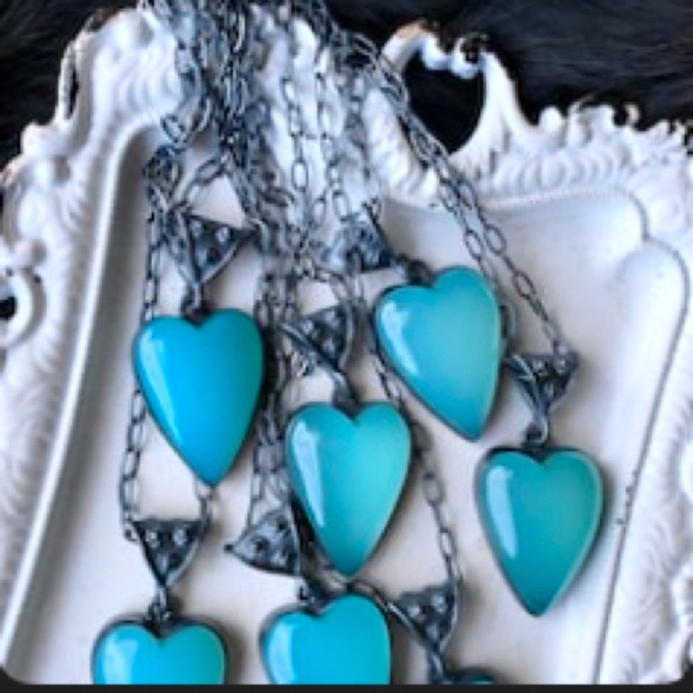 NWOT Blue Chalcedony heart necklace